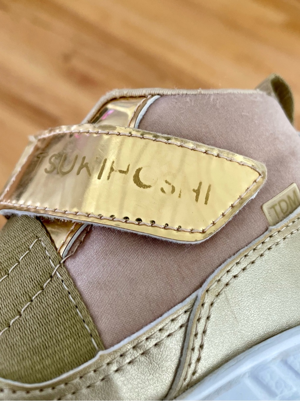 Tsukihoshi: Metallic Gold and Satin Bronze Toddlers Sneakers - Picture 8 of 16